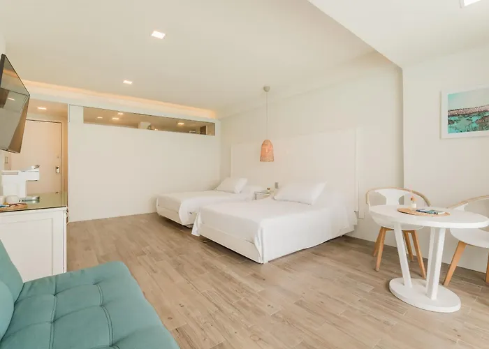 The Oceanfront By Casa Paraiso